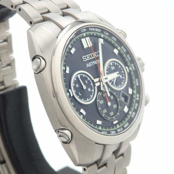 SEIKO セイコー　アストロン　クロノグラフ　SBXY027 ソーラー電波　チタン - 画像 (5)