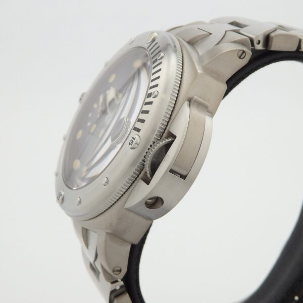 PANERAI　サブマーシブル　PAM00106　Ｅ番　500本限定 - 画像 (4)